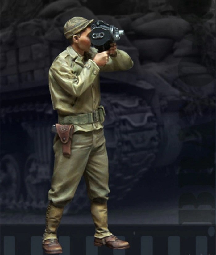 Unpainted 1/35 U.S. Military Cameraman WW2 Resin Figure Model Kit Unassembled