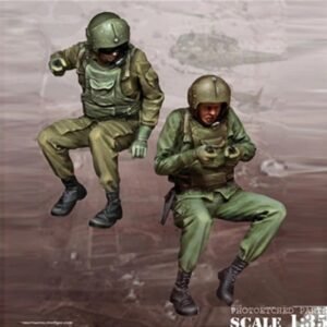 Unpainted 1/35 US Soldiers Heli Door Gunners Vietnam War Resin Figure Model Kit Unassembled