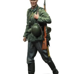 Unpainted 1/16 German Soldier Rifleman 1939 Resin Figures Model Kit Unassembled