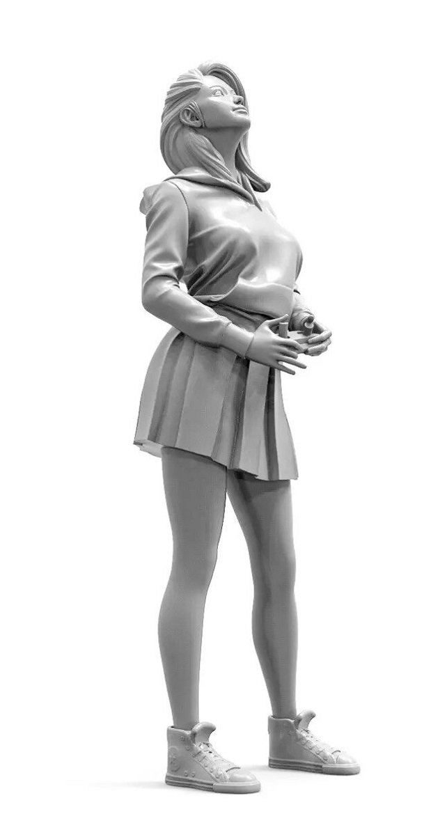 Unpainted 1/24 College DRONE Girl Resin Figure Model Kit Unassembled