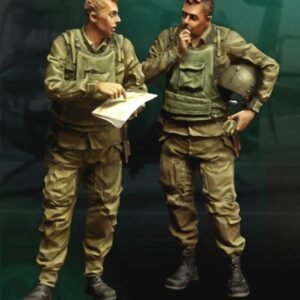 Unpainted 1/35 US Soldiers Helo Crew Vietnam War Resin Figure Model Kit Unassembled