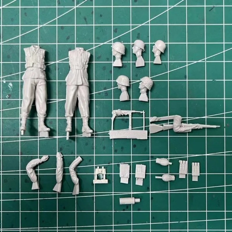 Unpainted 1/35 German Soldiers Waffen-SS Normandy Resin Figure Model Kit Unassembled