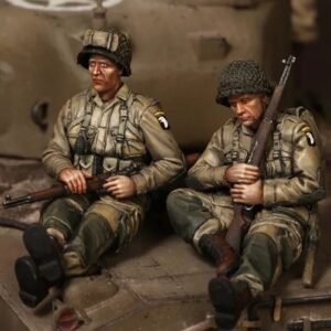 Unpainted 1/35 2pcs US Airborne Tank Riders Resin Figure Model Kit Unassembled