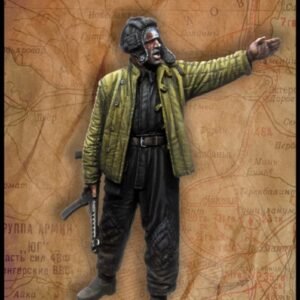 Unpainted 1/35 Soviet Tanker WW2 WWII Resin Figure Model Kit Unassembled