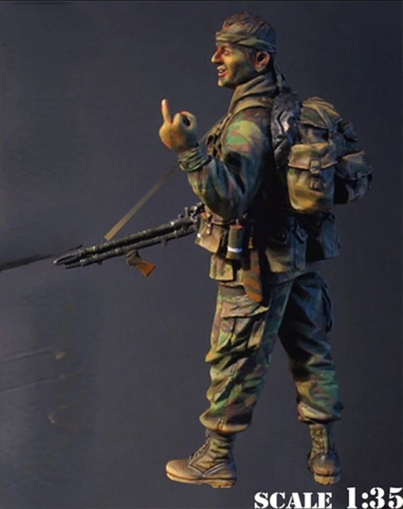 Unpainted 1/35 Australian Army SAS Soldier Vietnam War Resin Figure Model Kit Unassembled