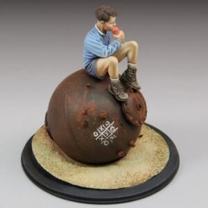 Unpainted 1/35 Boy Eating Ice Cream Resin Figure Model Kit Unassembled-WITH BASE
