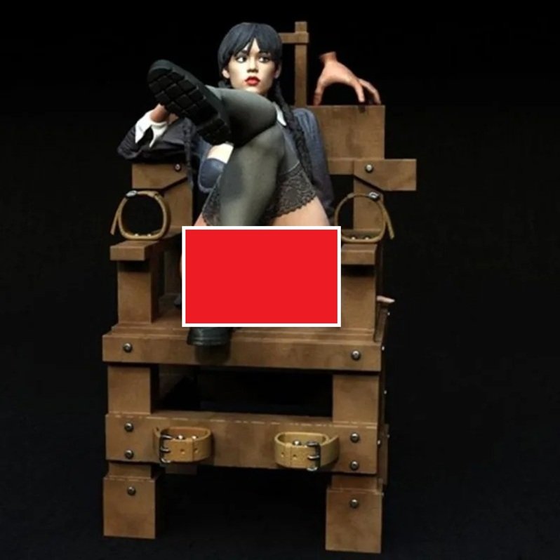 Unpainted 1/24 Cute Wednesday Sitting Resin Figure Model Kit Unassembled